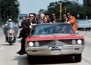 robert-kennedy-1968-campaign-in-car